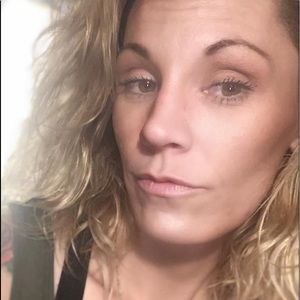 Meet your Posher, Kelli